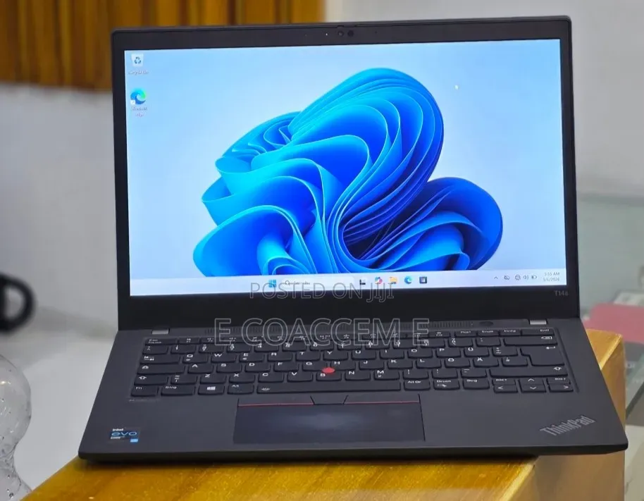 New Laptop Lenovo ThinkPad T14s Gen 2 16GB Intel Core i7 SSD 512GB