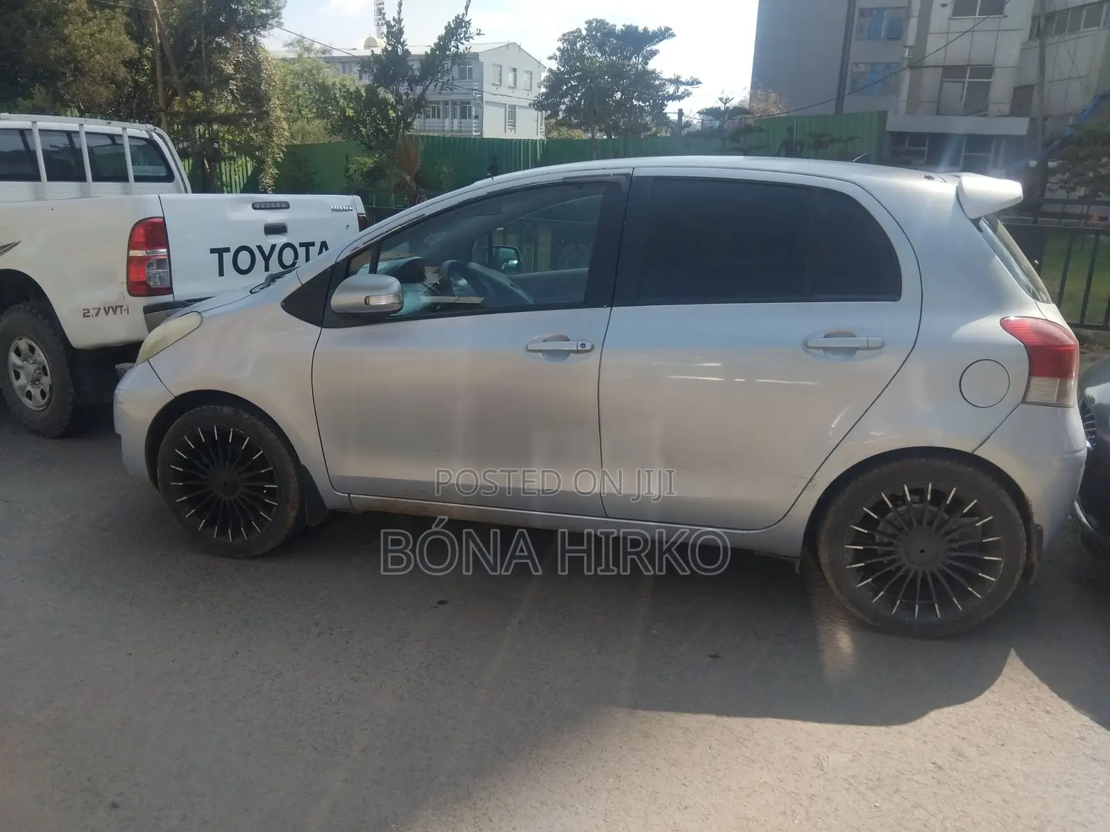 Toyota Yaris 2010 Gray