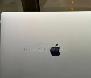 New Laptop Apple MacBook Pro 2018 16GB Intel Core i7 SSD 256GB