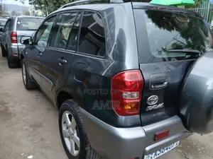 Toyota RAV4 2005 Blue