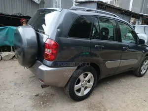 Toyota RAV4 2005 Blue