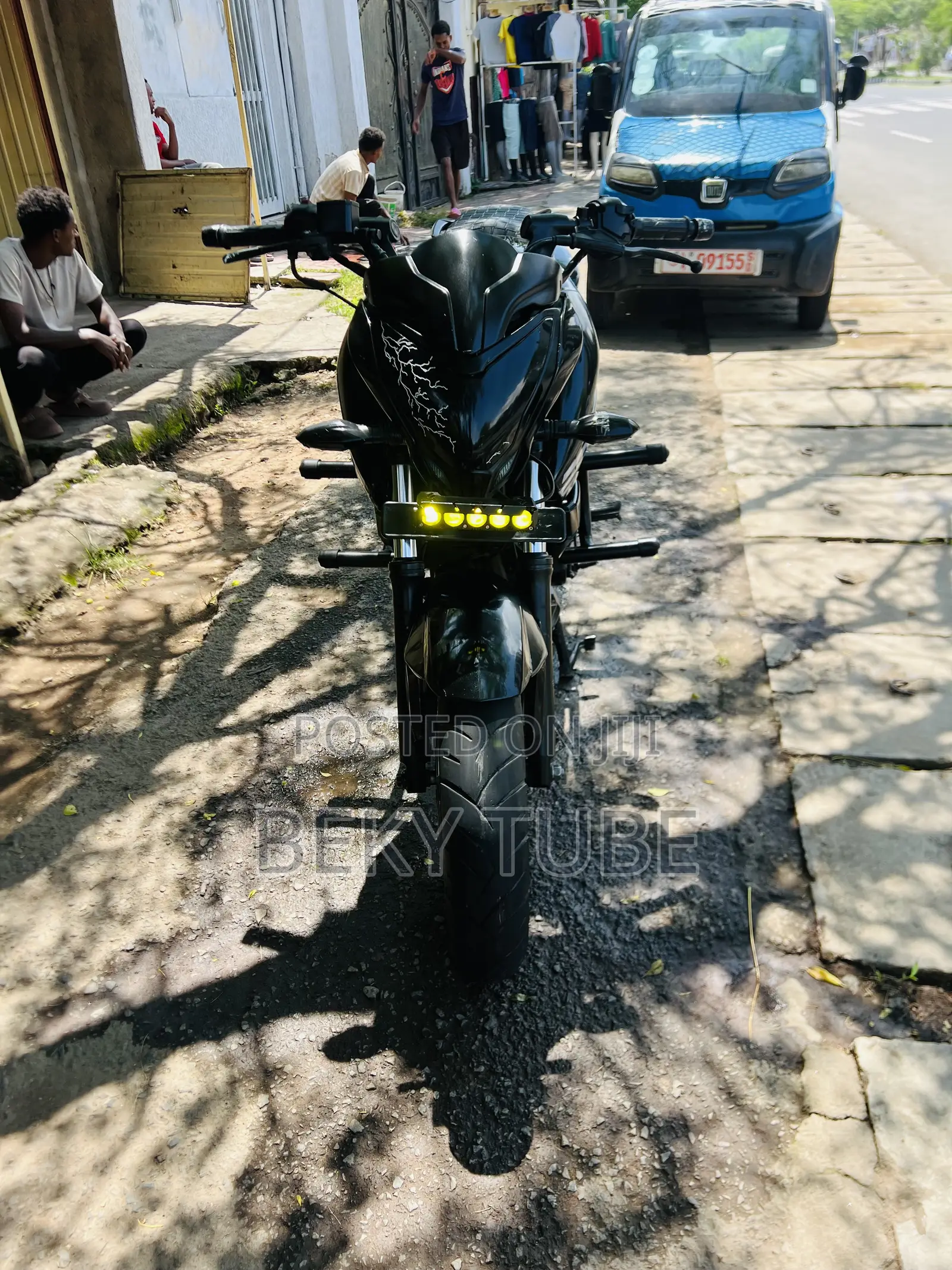 Bajaj Avenger 200 2018 Black