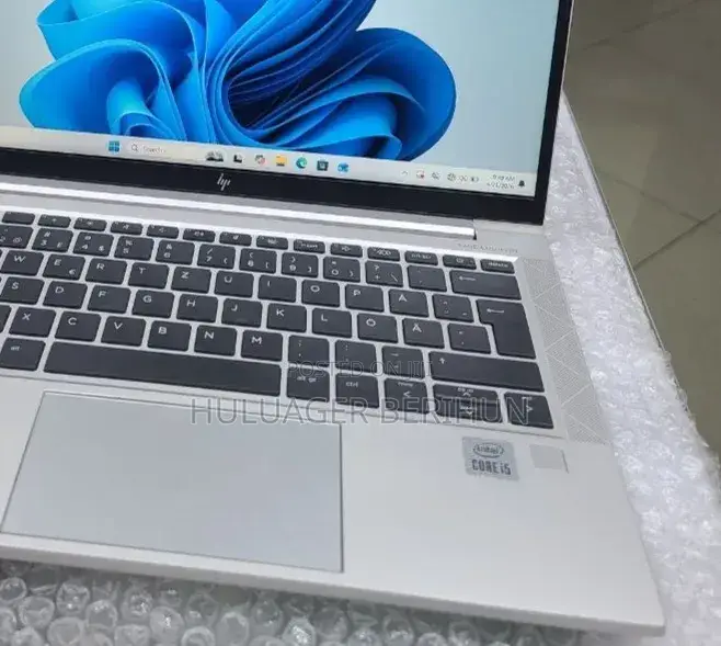 New Laptop HP EliteBook 840 G7 8GB Intel Core i5 SSD 512GB