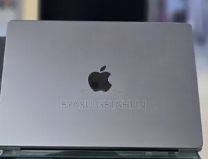 New Laptop Apple MacBook Pro M1 32GB Apple M1 Pro SSD 512GB