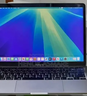 New Laptop Apple MacBook Pro M1 8GB Intel Core i5 SSD 512GB