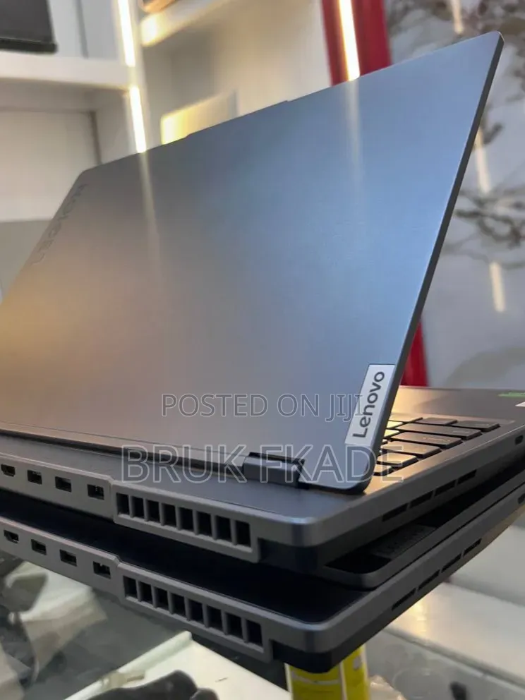 New Laptop Lenovo Legion 5 24GB Intel Core i7 SSD 1T