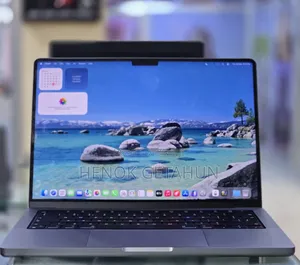 New Laptop Apple MacBook Pro M1 32GB Apple M1 Pro SSD 512GB