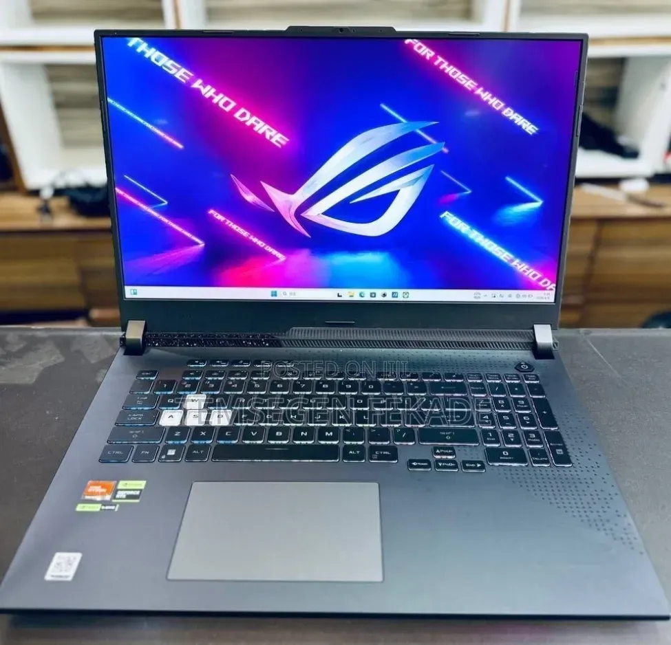 New Laptop Asus ROG Strix G17 16GB AMD Ryzen 9 SSD 1T