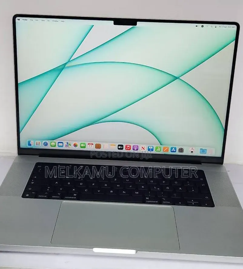New Laptop Apple MacBook Pro 2020 M1 16GB Intel Core i7 SSD 512GB