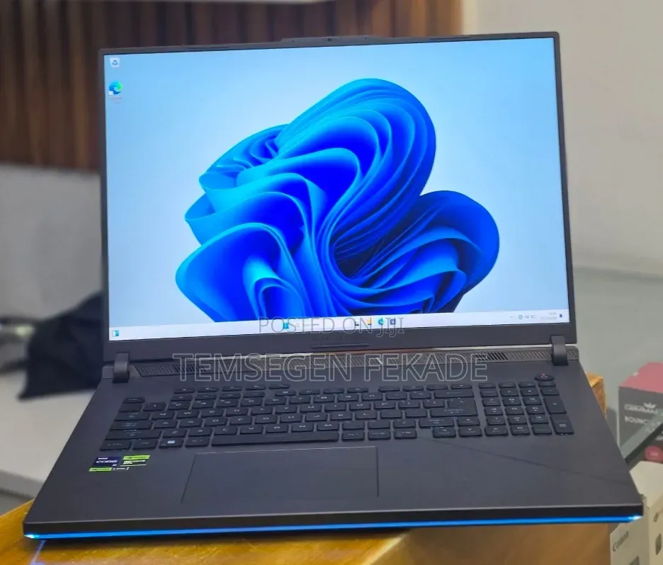 New Laptop Asus 32GB Intel Core i9 SSD 2T