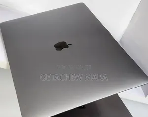 New Laptop Apple MacBook Pro 2019 16GB Intel Core i9 SSD 512GB