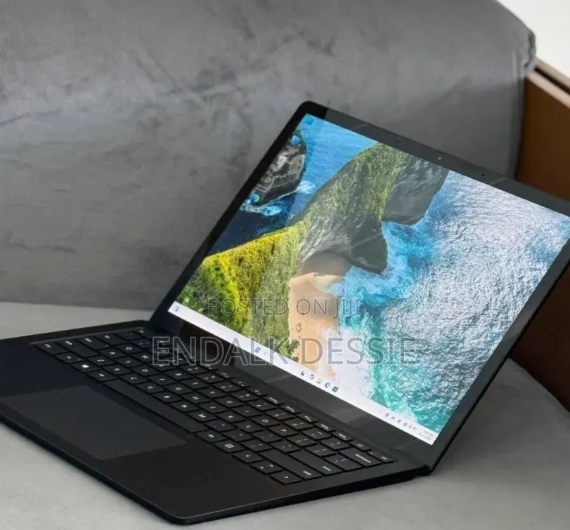 New Laptop Microsoft Surface Laptop 4 16GB Intel Core i7 SSD 256GB