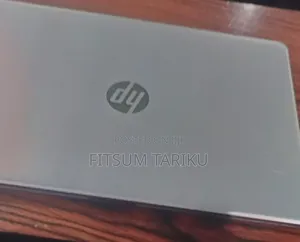 Laptop HP 15-dw3031 8GB Intel Core i7 SSD 256GB