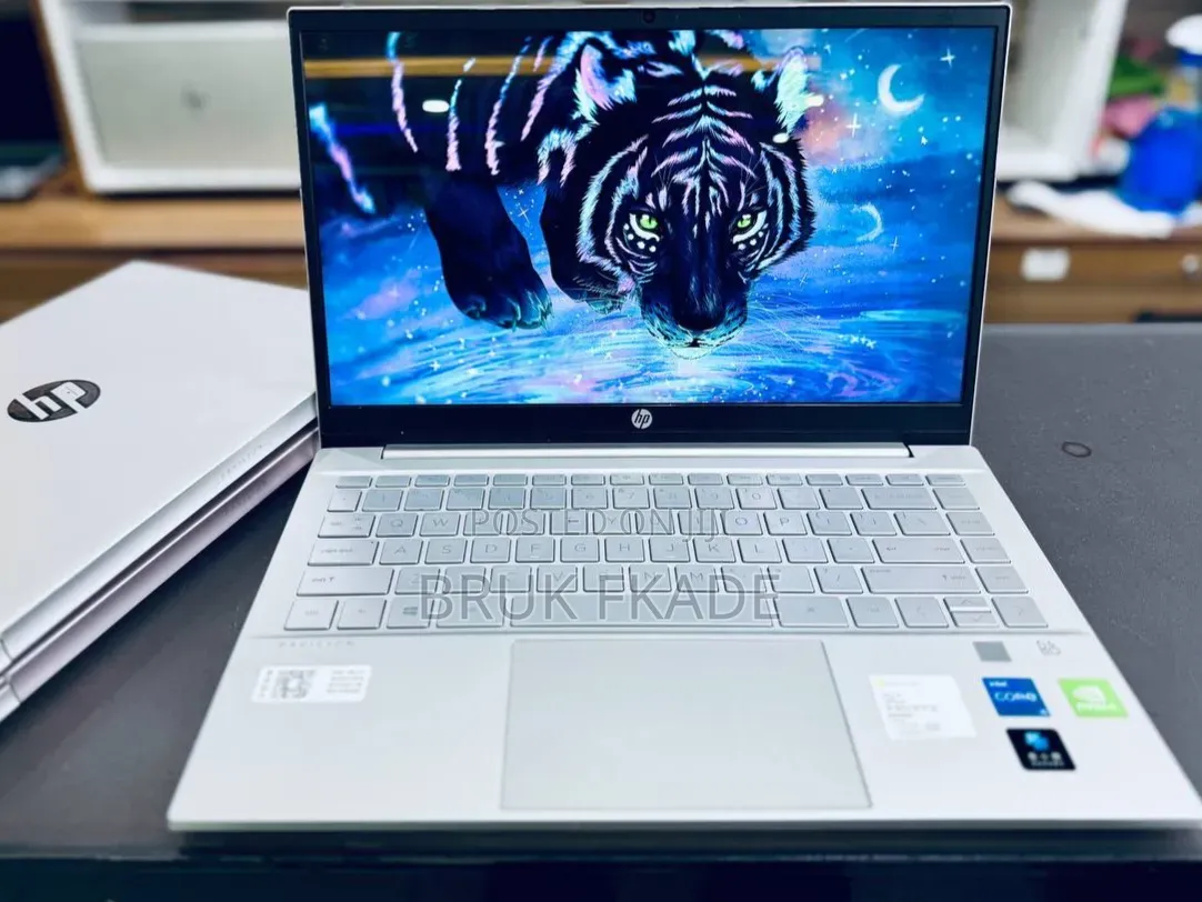 New Laptop HP Pavilion 14 16GB Intel Core i5 SSD 512GB