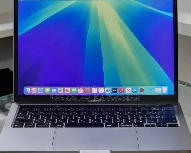 New Laptop Apple MacBook Pro 2020 8GB Intel Core i5 SSD 512GB