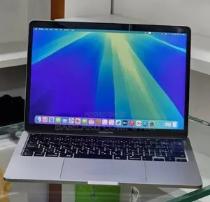 New Laptop Apple MacBook Pro 2020 8GB Intel Core i5 SSD 512GB