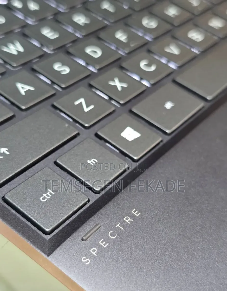 New Laptop HP Spectre X360 16GB Intel Core i7 SSD 1T