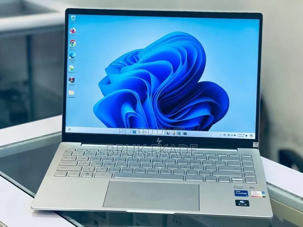 New Laptop HP Pavilion 14 16GB Intel Core i5 SSD 512GB