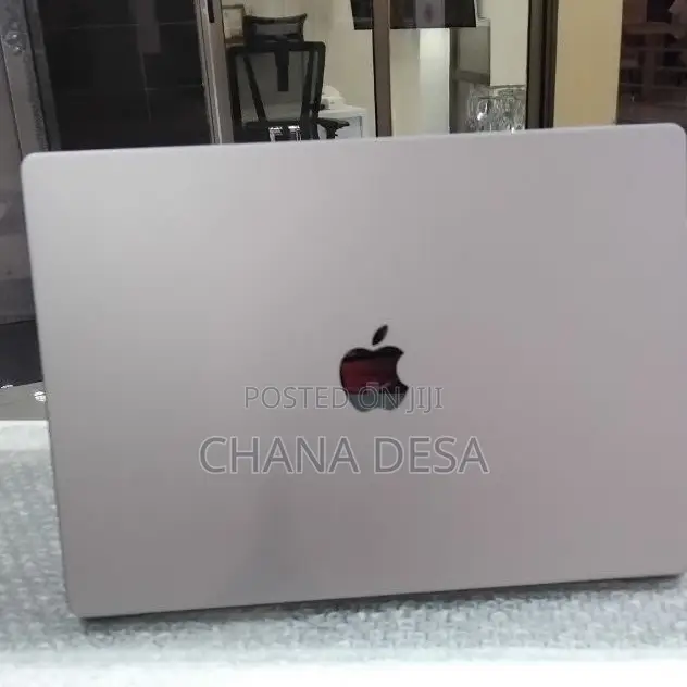 New Laptop Apple MacBook Pro 2021 M1 32GB Apple M1 Pro SSD 1T