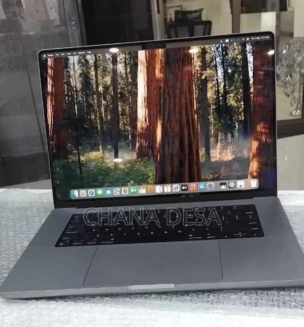 New Laptop Apple MacBook Pro 2021 M1 32GB Apple M1 Pro SSD 1T