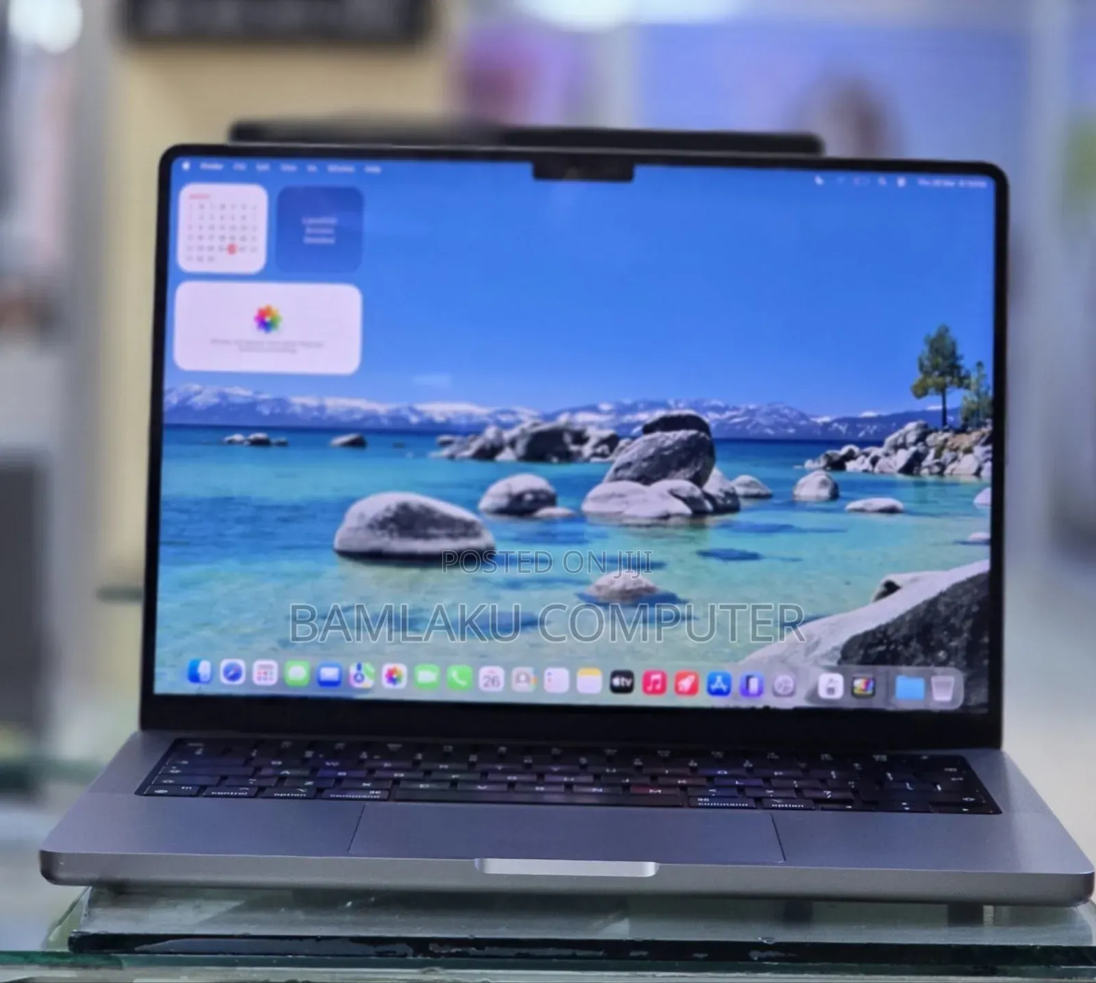 New Laptop Apple MacBook Pro 2020 M1 32GB Apple M1 Pro SSD 512GB
