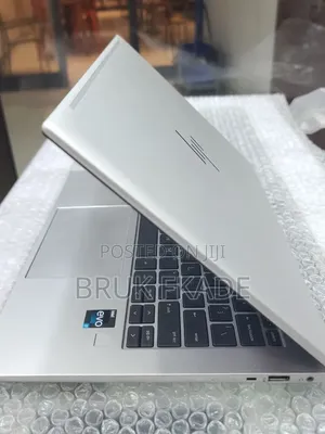 New Laptop HP EliteBook 840 G9 16GB Intel Core i7 SSD 512GB