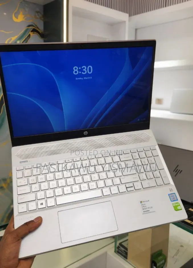 New Laptop HP Pavilion 15 16GB Intel Core i5 SSD 512GB