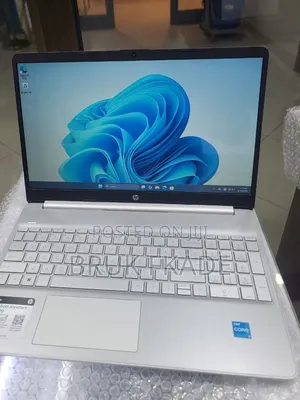 New Laptop HP Stream Notebook 8GB Intel Core i3 SSD 256GB