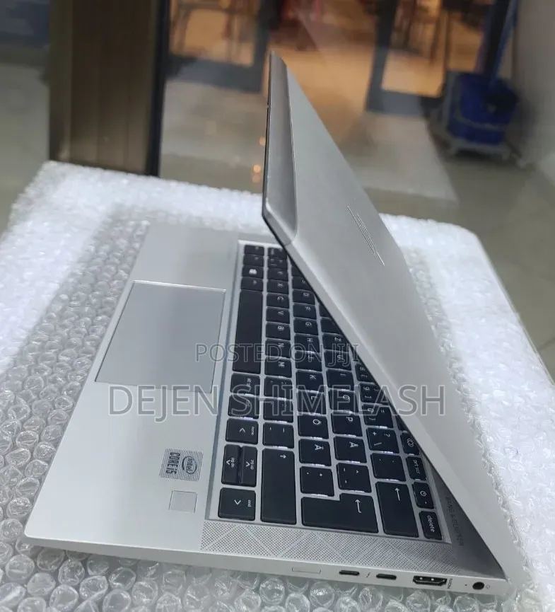 New Laptop HP Pavilion 15 8GB Intel Core i5 SSD 512GB