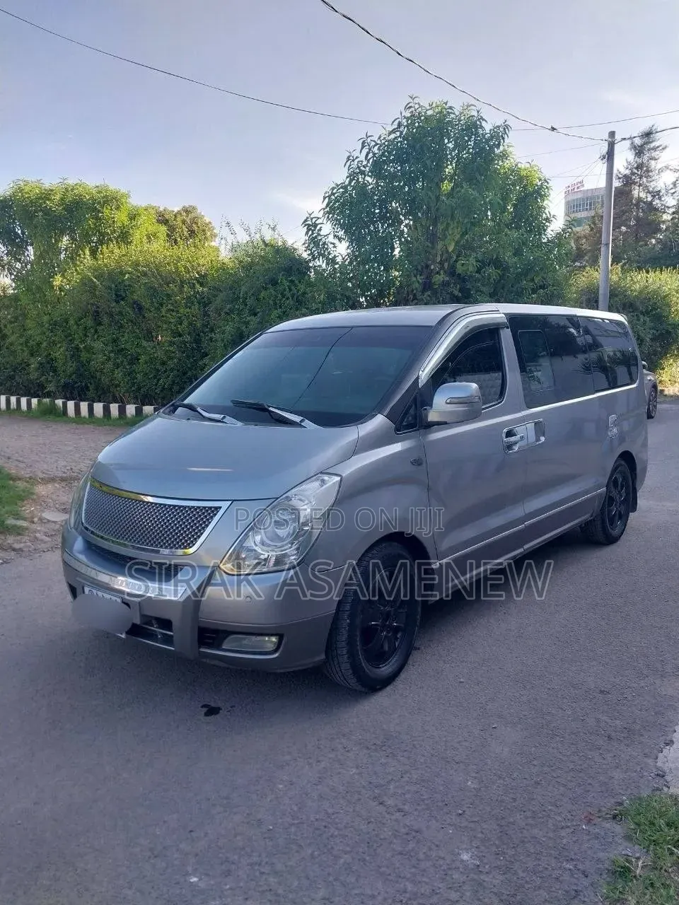 Hyundai H1 2013 Silver