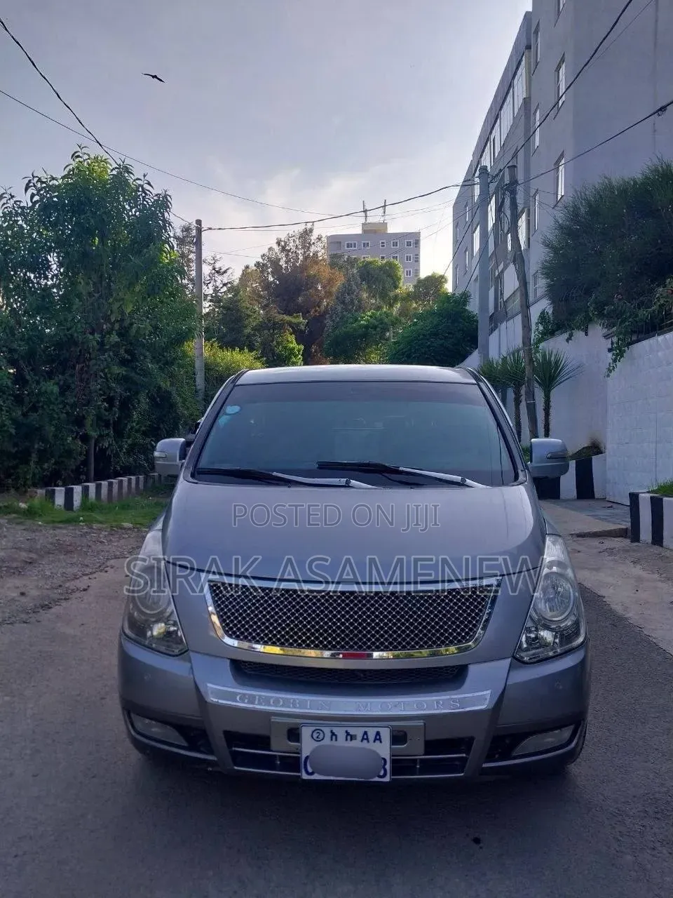 Hyundai H1 2013 Silver