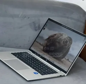 New Laptop HP EliteBook 840 G9 16GB Intel Core i7 SSD 512GB