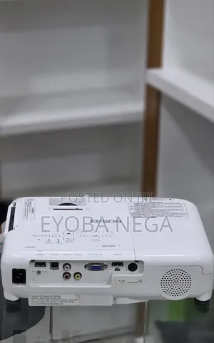 Epson Eb - S05 Projector