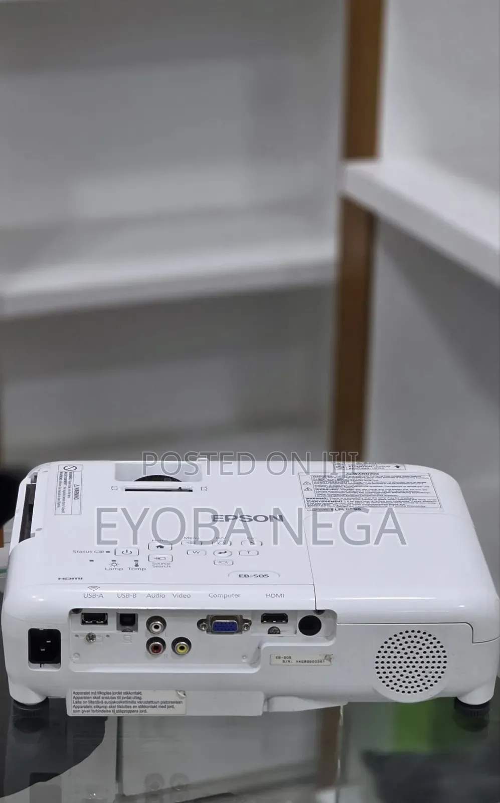 Epson Eb - S05 Projector