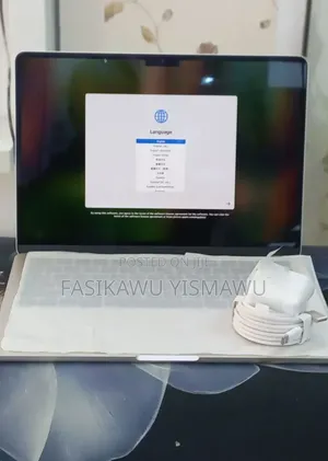 New Laptop Apple MacBook Air 2025 M4 13-inch 16GB Apple M4 SSD 256GB