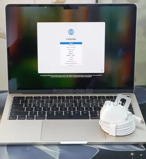 New Laptop Apple MacBook Air 2025 M4 13-inch 16GB Apple M4 SSD 256GB