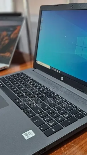 New Laptop HP Stream Notebook 8GB Intel Core i5 HDD 1T