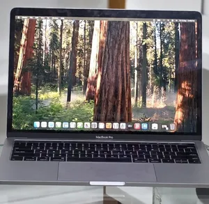 New Laptop Apple MacBook Pro 2019 16GB Intel Core i7 SSD 256GB