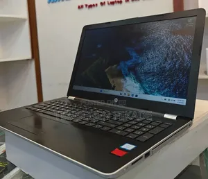 New Laptop HP Pavilion 15 8GB Intel Core i5 SSD 256GB