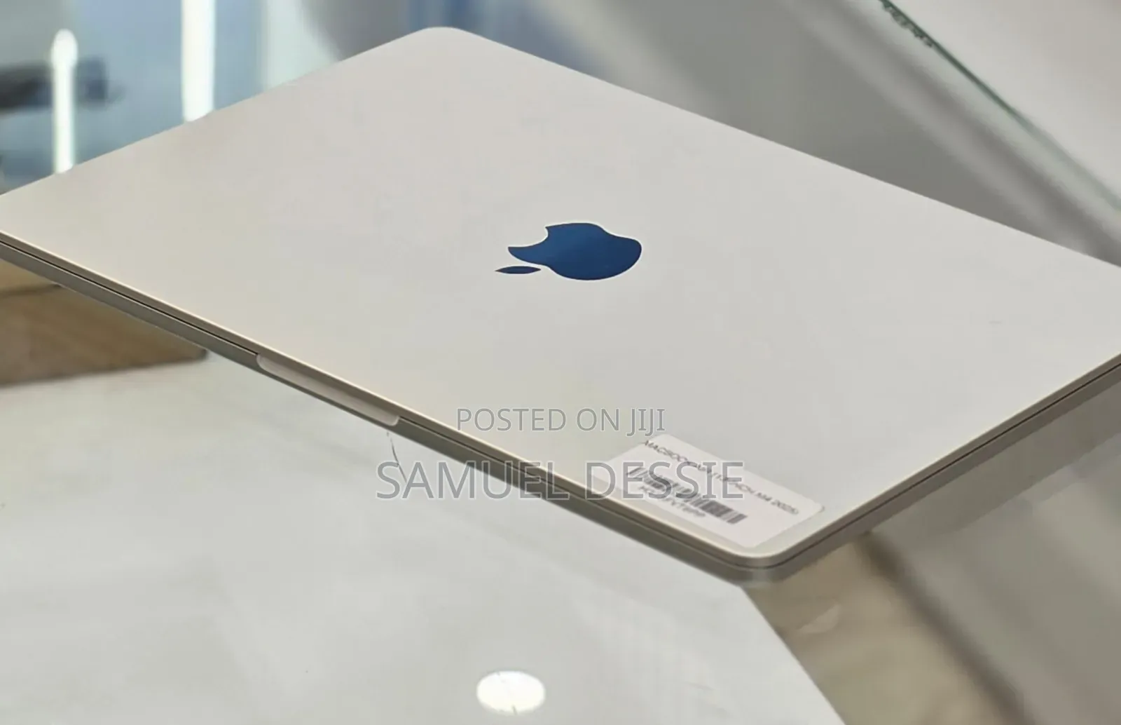 New Laptop Apple MacBook Air 2025 M4 13-inch 16GB Apple M4 SSD 256GB