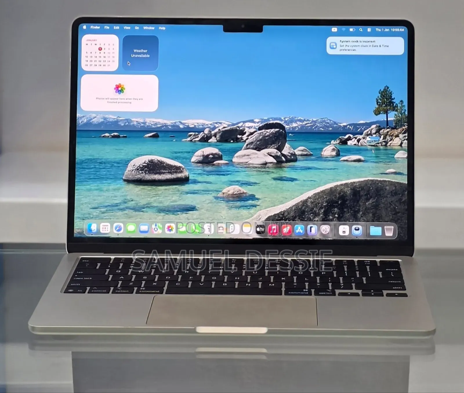 New Laptop Apple MacBook Air 2025 M4 13-inch 16GB Apple M4 SSD 256GB