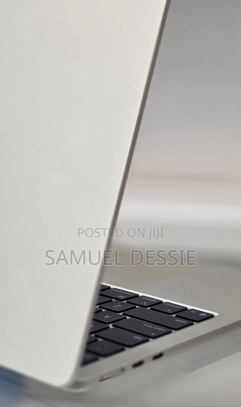 New Laptop Apple MacBook Air 2025 M4 13-inch 16GB Apple M4 SSD 256GB