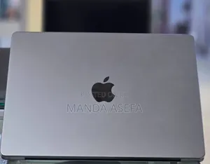 New Laptop Apple MacBook Pro M1 32GB Apple M1 Pro SSD 512GB