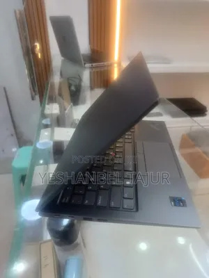 New Laptop Lenovo ThinkPad X1 Yoga 16GB Intel Core i7 SSD 512GB