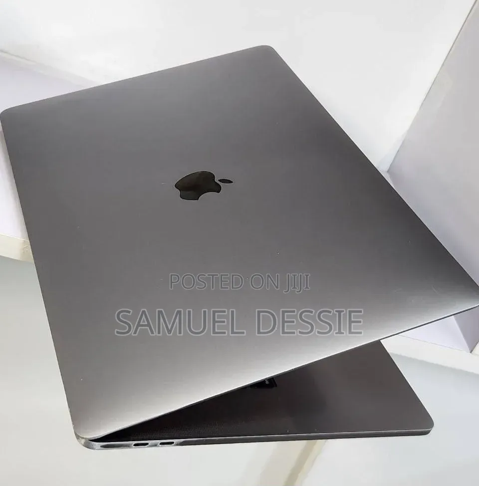 New Laptop Apple MacBook Pro 2019 16GB Intel Core i9 SSD 512GB