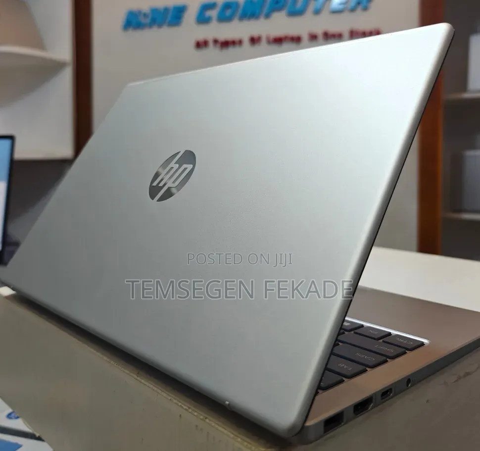 New Laptop HP Stream Notebook 16GB Intel Core i5 SSD 1T