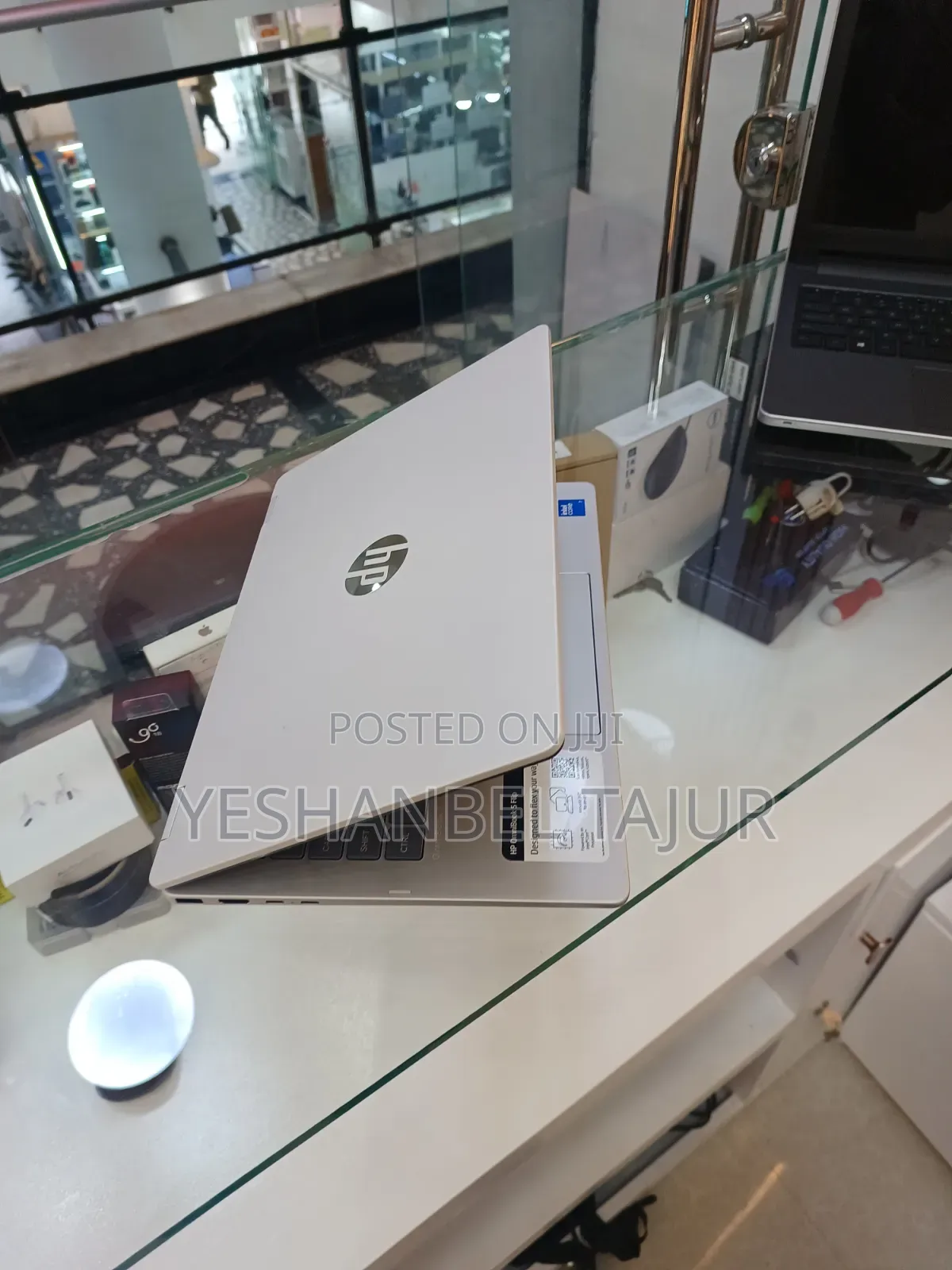 New Laptop HP OmniBook 5 14" 16GB Intel Core 7 SSD 512GB