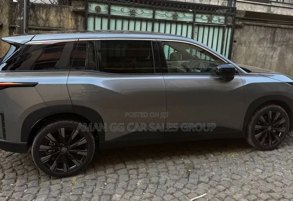 Toyota bZ3 2025 Gray
