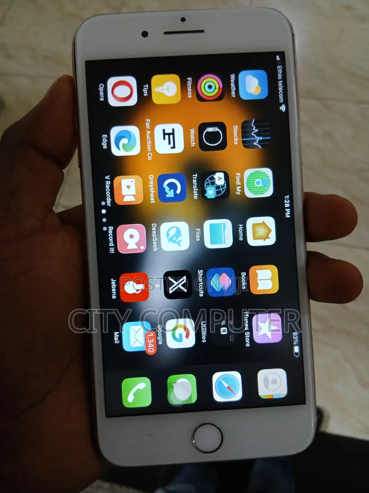 Apple iPhone 8 Plus 64 GB White