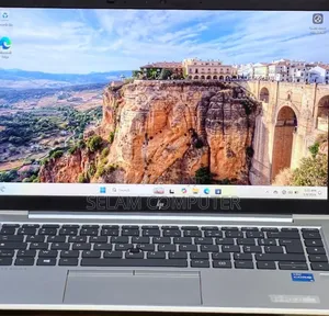 New Laptop HP EliteBook 840 G8 16GB Intel Core i5 SSD 512GB